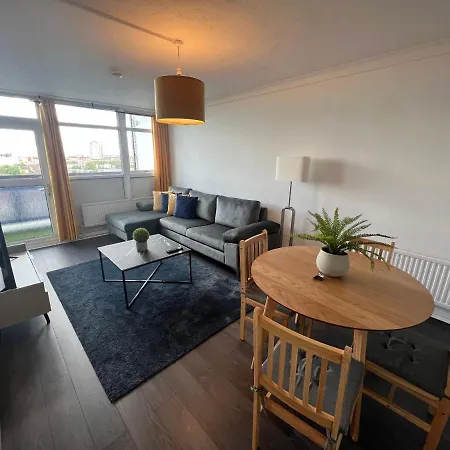 New Tower Bridge , Canada Water 2 Bedroom Flat With A View London Exterior photo
